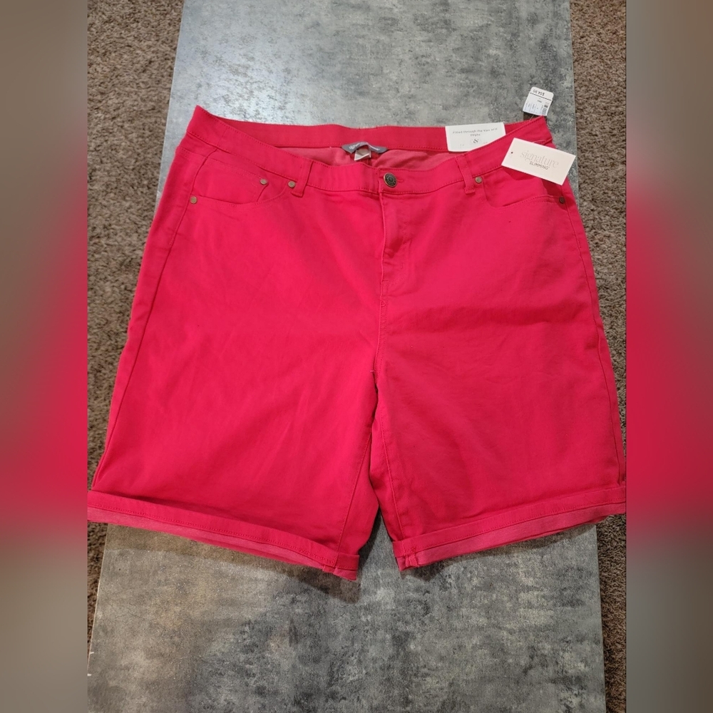 CJ Banks shorts